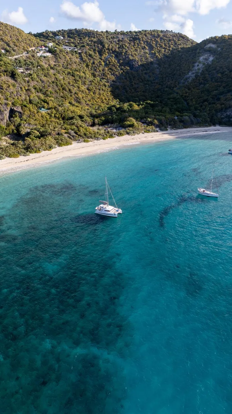 Night at Anchor in Anguilla — Zéphyr Catamaran